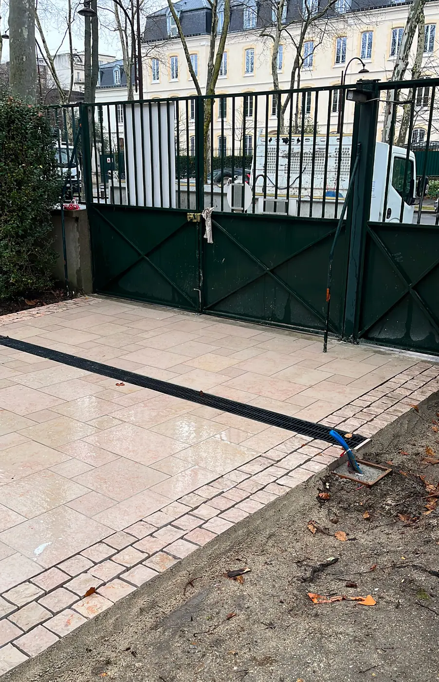 Terrassement de copropriété réalisé par SPTP à Neuilly-sur-Marne (93) – photo 3